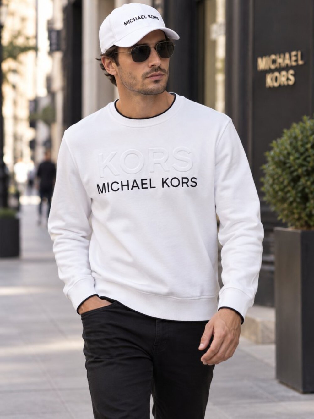 Michael Kors Men’s White Embossed Logo Crewneck Sweatshirt Size S